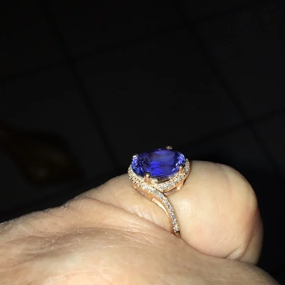 London Blue Topaz in 14K ring - Picture 2 of 5